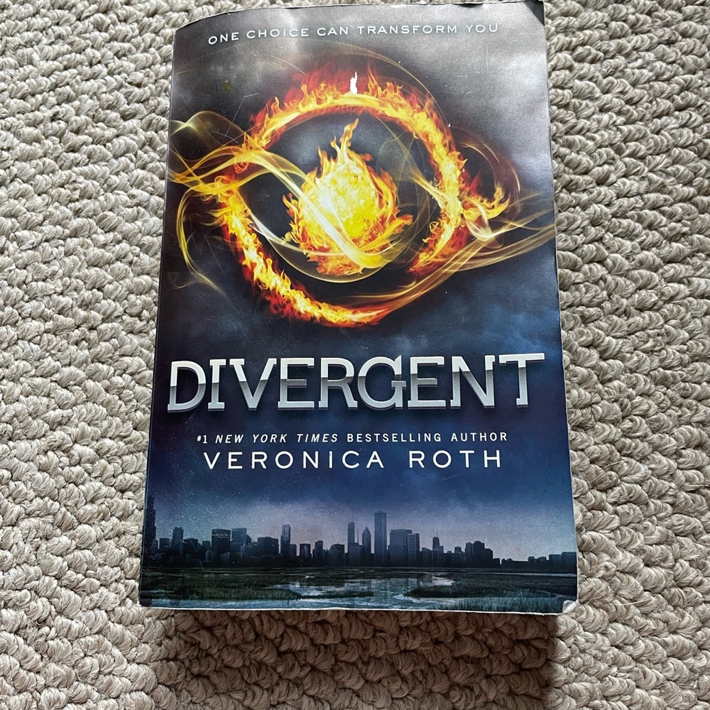 Divergent book